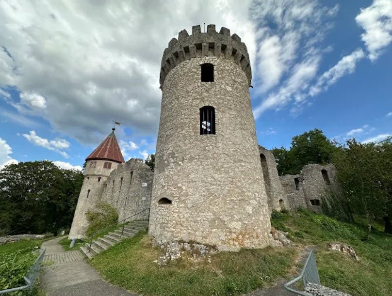 Ruine Honberg, Germany